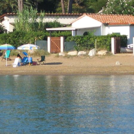 Casina Mare Sulla Spiaggia Capoliveri  Exterior photo